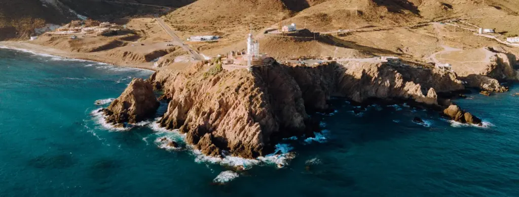 Un faro en la costa de Almería